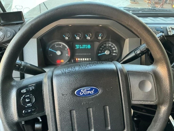 2016-ford-f550-image-22