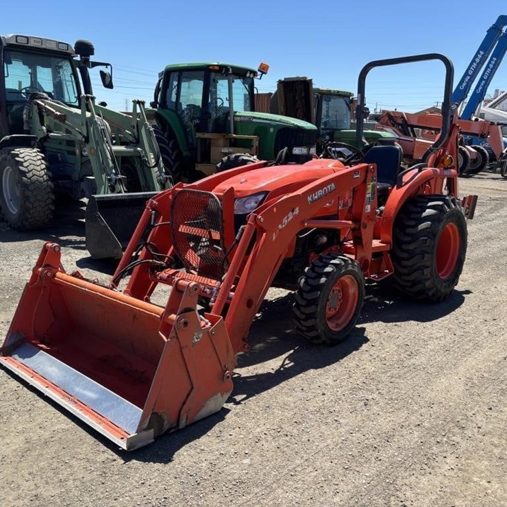 2013 KUBOTA L3800D