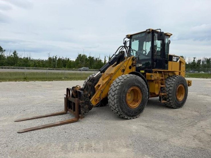 2010-caterpillar-924h-image-1
