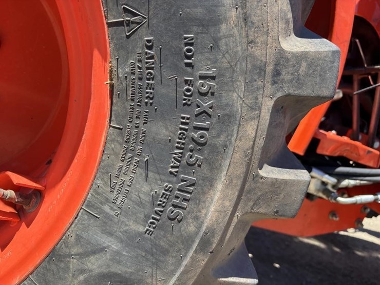 2013-kubota-l3800d-image-33