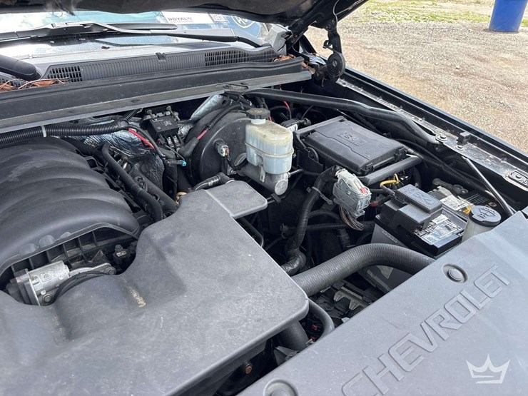2016-chevrolet-tahoe-image-9