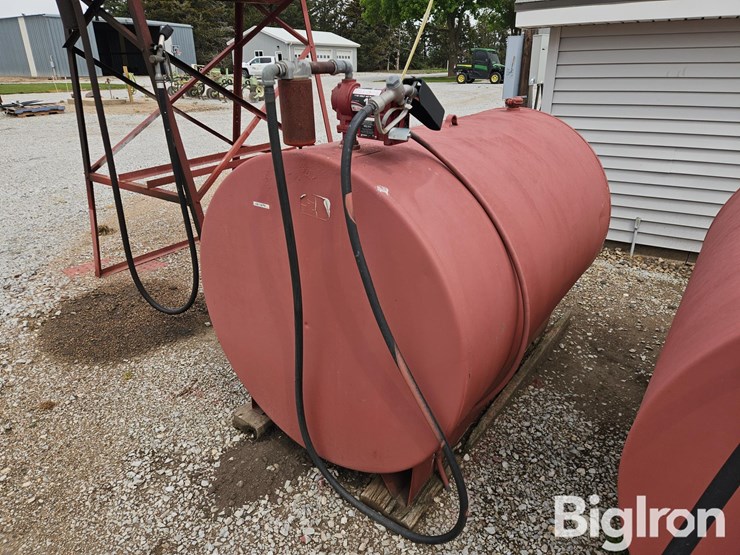 500-gal-fuel-tank-w/-electric-pump-image-1