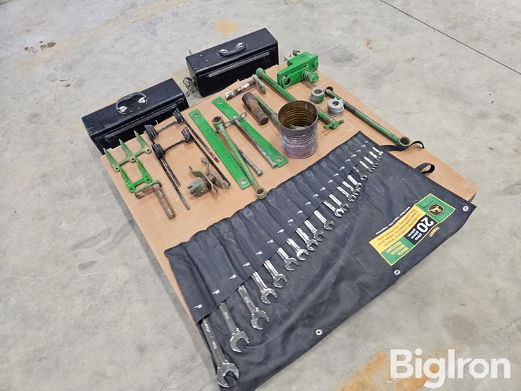 hand-tools,-tool-boxes-and-john-deere-parts-image-7