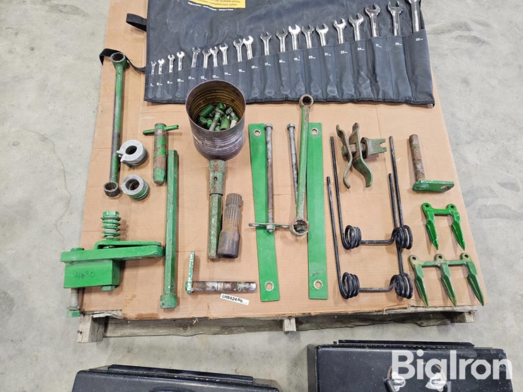 hand-tools,-tool-boxes-and-john-deere-parts-image-10