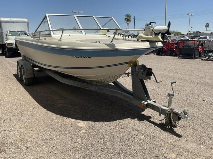 1986-escort-trailer-w/-20ft-boat-image-4