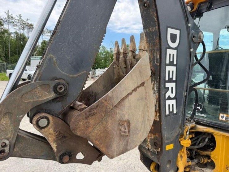 2018-deere-310sl-image-37