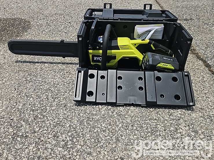 ryobi-18"-chainsaw-c/w-case-image-5
