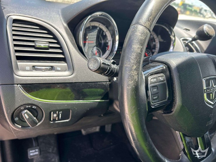 2016-dodge-grand-caravan-image-15