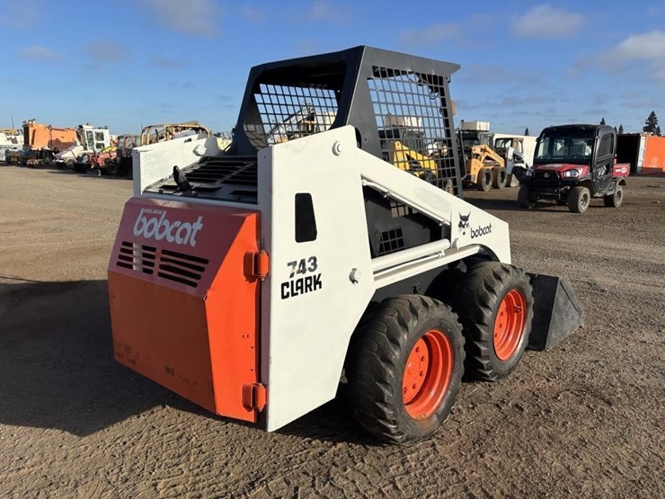 bobcat-743-image-3