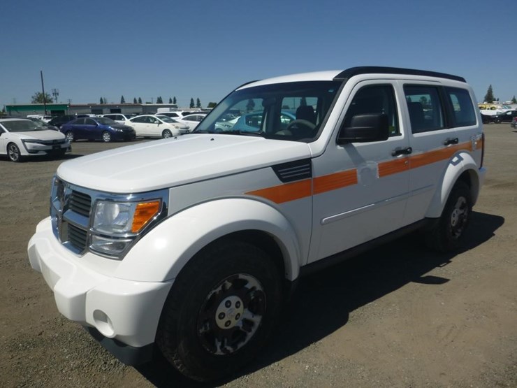 2009-dodge-nitro-image-1