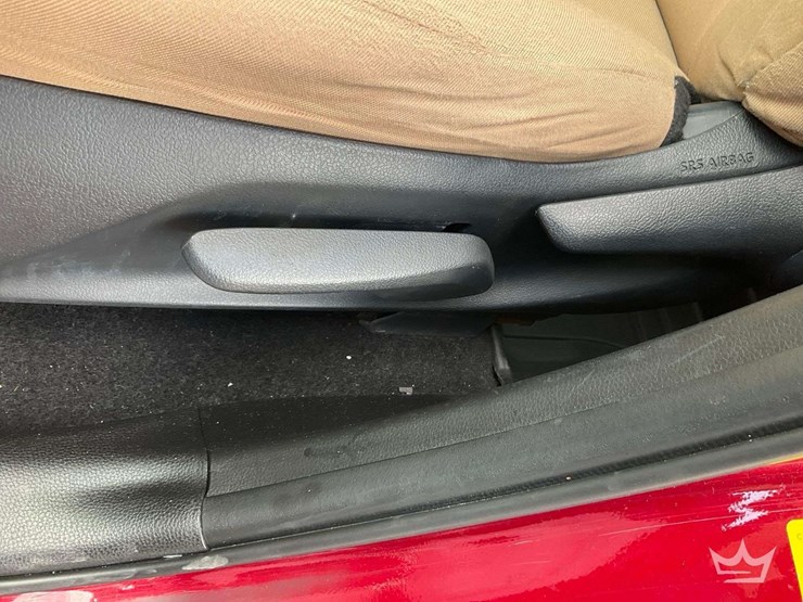 2019-toyota-rav4-image-11
