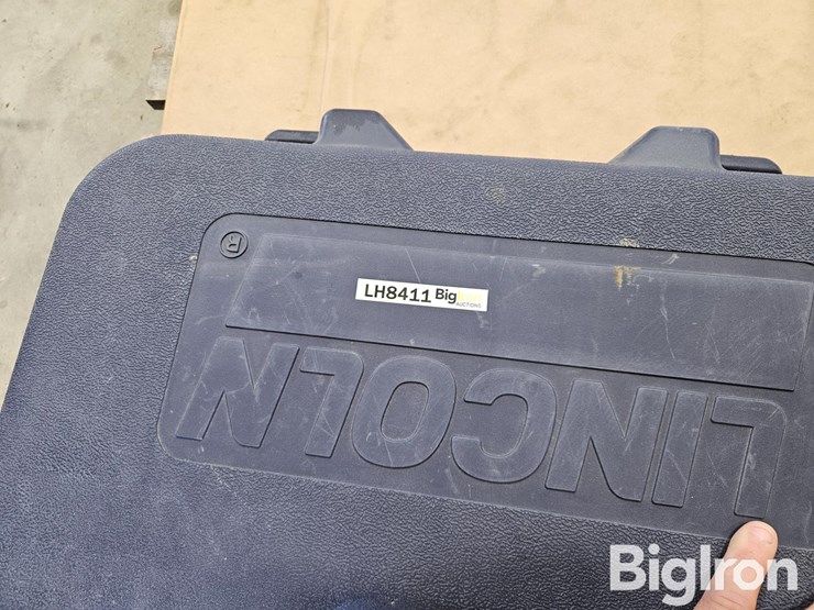 lincoln-electric-cordless-grease-gun-w/-grease-image-15