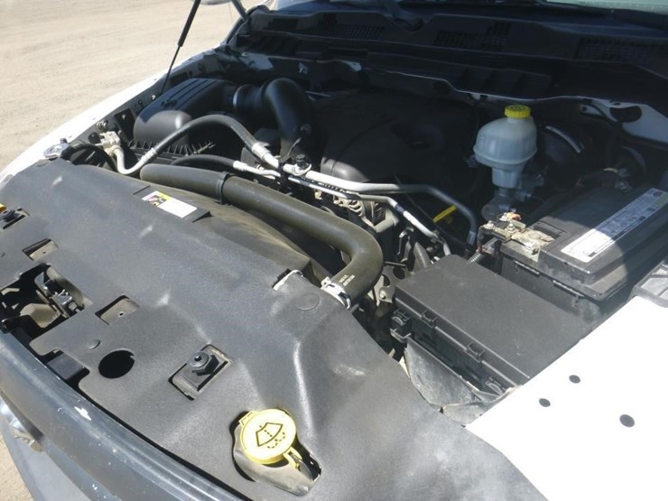 2014-dodge-1500-image-10