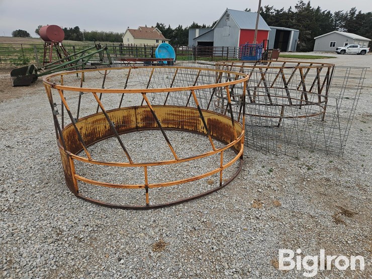 round-bale-feeders-&-mesh-livestock-panels-image-2