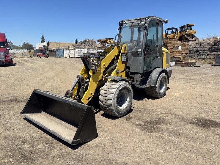 wacker-neuson-wl32-image-1