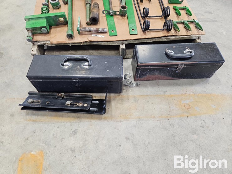 hand-tools,-tool-boxes-and-john-deere-parts-image-14