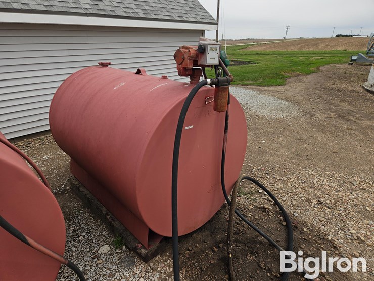 500-gal-fuel-tank-w/-electric-pump-image-1