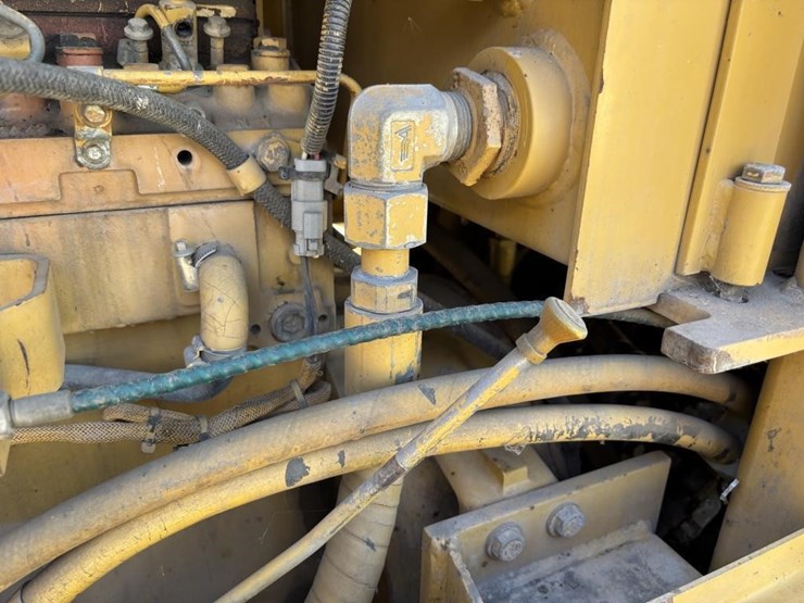 caterpillar-cp-433c-image-38