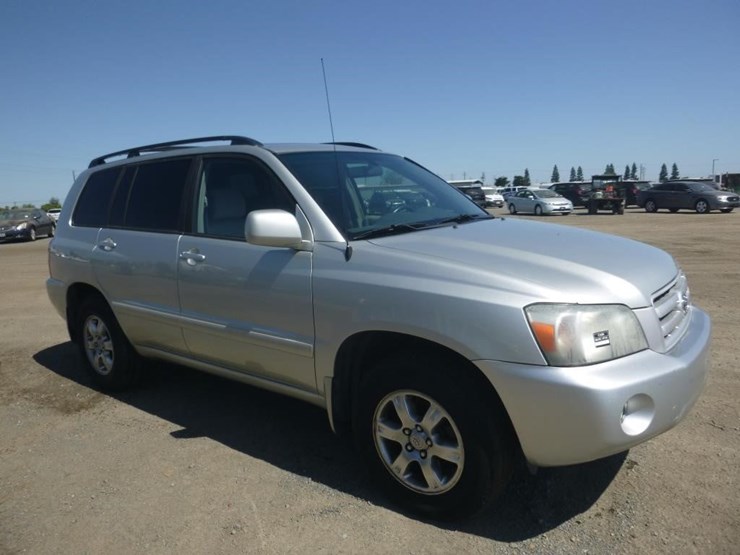 2004-toyota-highlander-image-2
