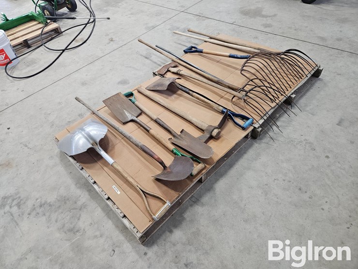 shovels,-rakes-and-other-garden-tools-image-7