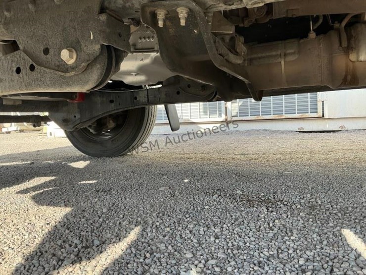 2015-ford-f550-image-28