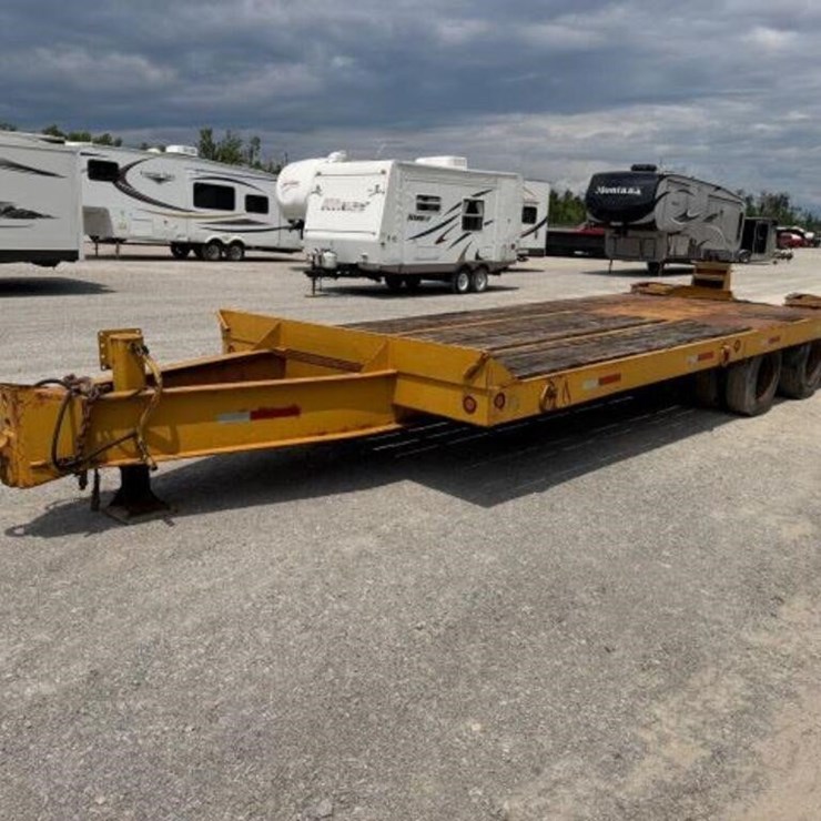 1996 Eager Beaver 20 Ton T/A Equipment Trailer 112