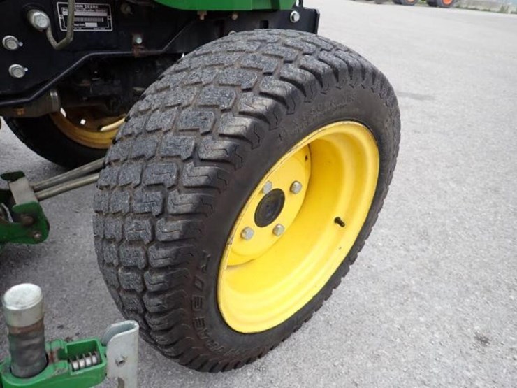 john-deere-200-image-65
