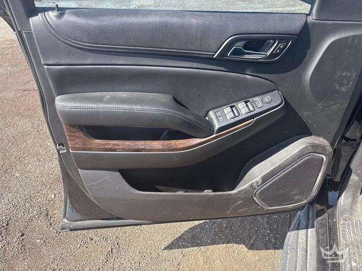 2018-chevrolet-tahoe-image-9