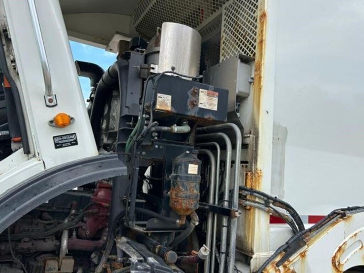 2020-mack-terrapro-tri/a-garbage-truck-1m2te1gc0lm-image-41