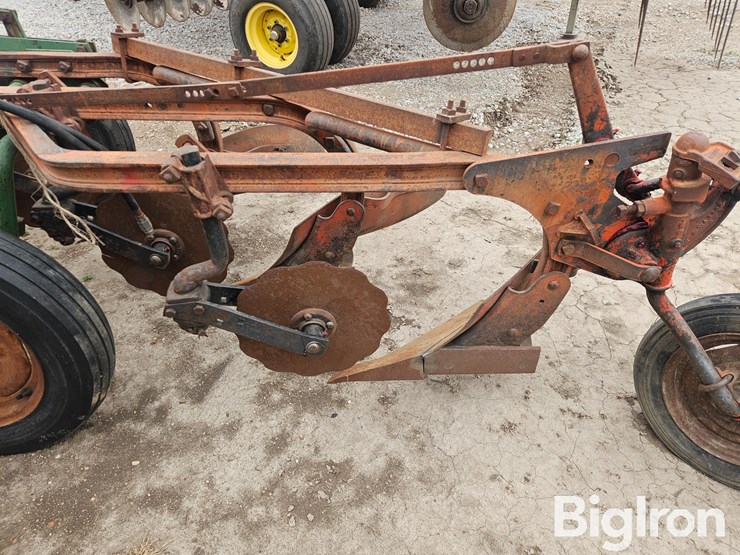 3-bottom-plow-image-16