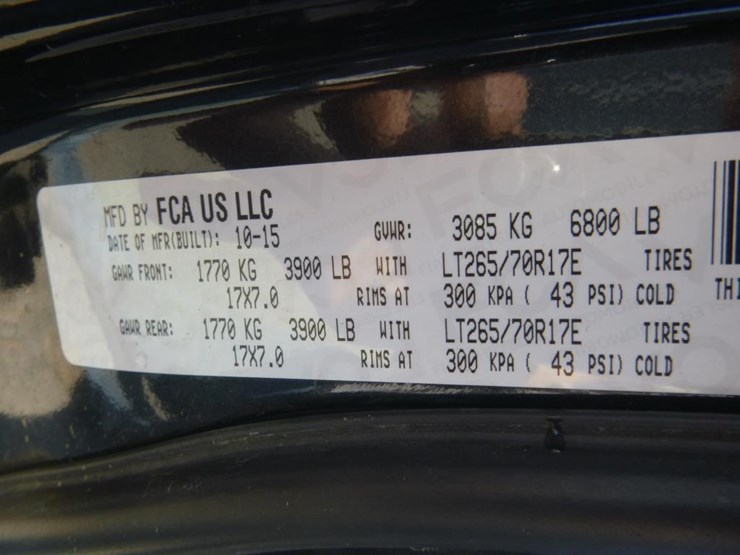 2016-dodge-1500-image-16