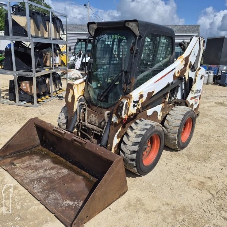 2013 BOBCAT S570