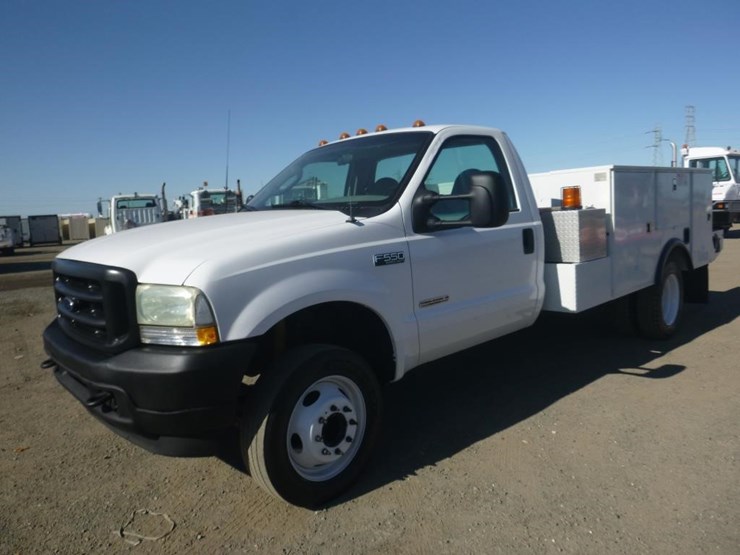 2003-ford-f550-image-1