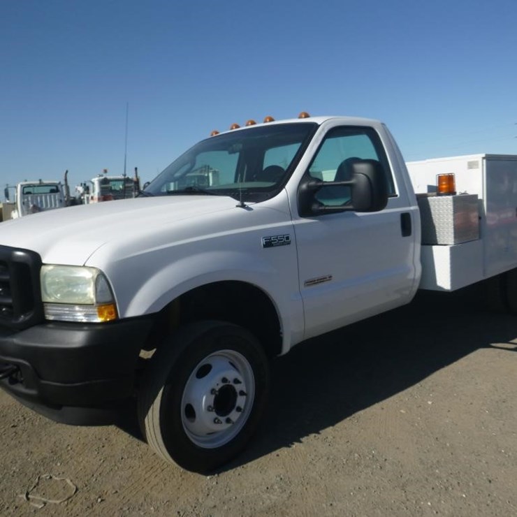 2003 FORD F550