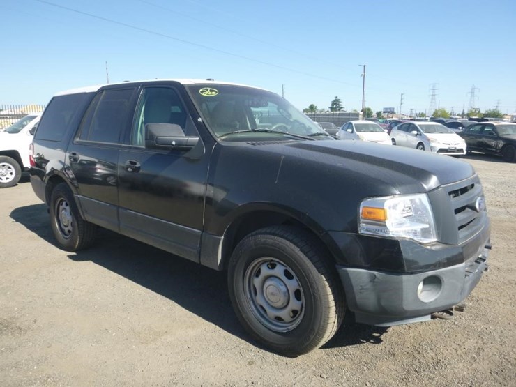 2011-ford-expedition-image-2