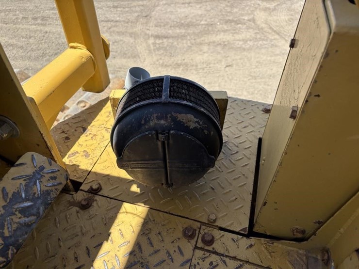 caterpillar-d3b-image-26