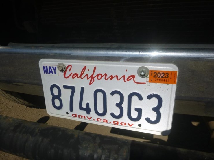 2011-ford-f750-image-25