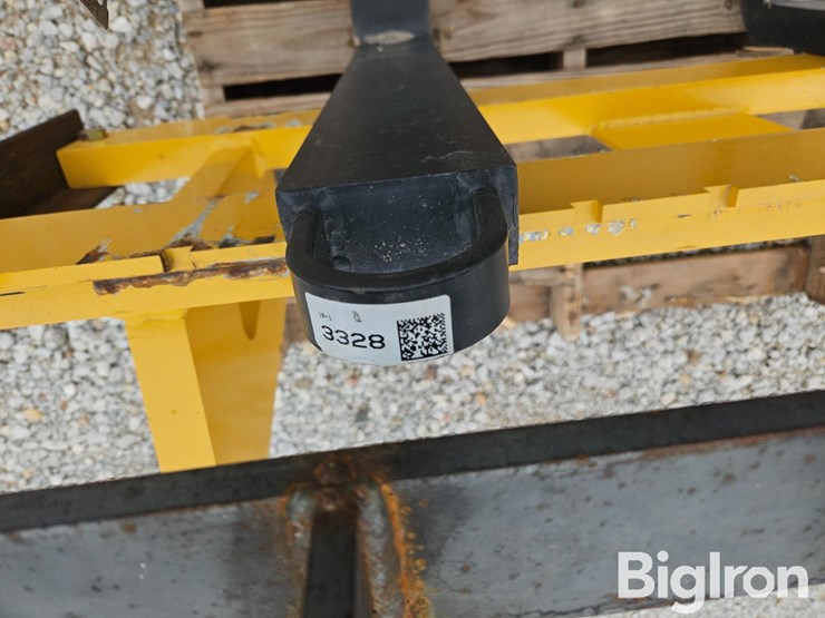 deere-324l-image-11