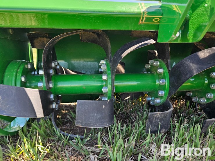 john-deere-665-image-11