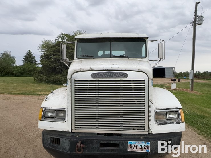 1992-freightliner-fld112-image-13