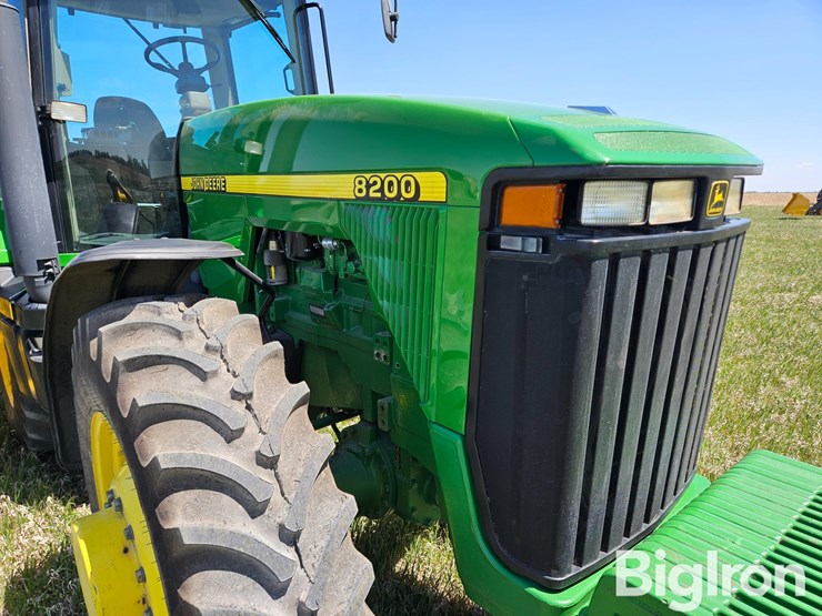 1997-john-deere-8200-image-13