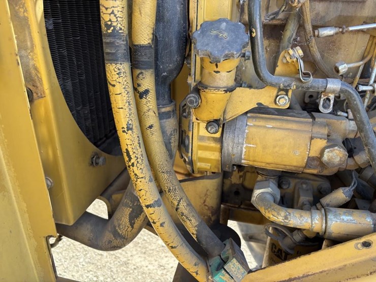 caterpillar-cp-433c-image-36