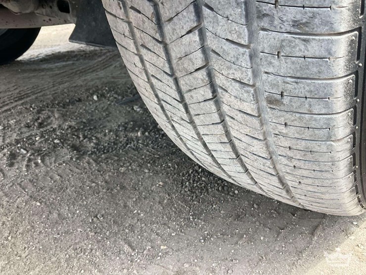 2019-toyota-rav4-image-32