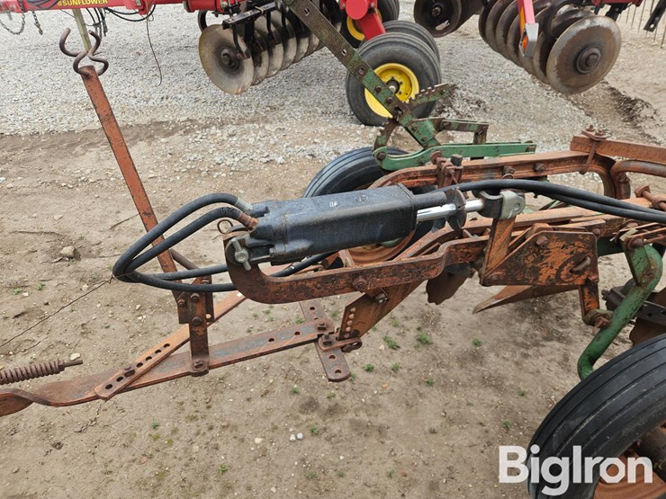 3-bottom-plow-image-18