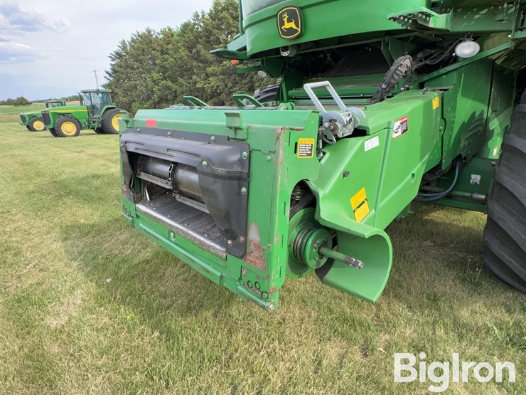 2009-john-deere-9570-sts-image-9