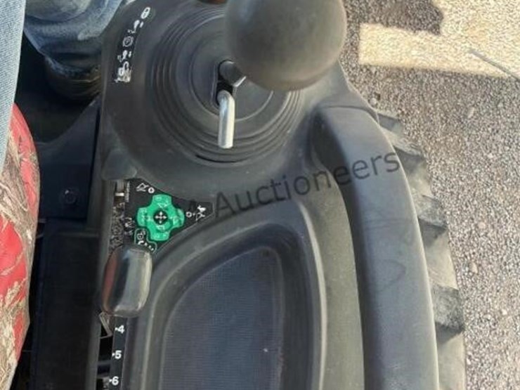 yanmar-sa424-loader-tractor-image-20