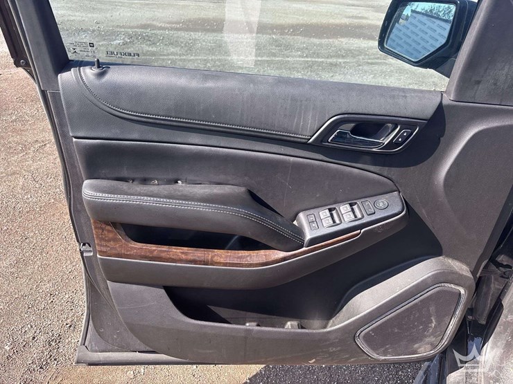 2018-chevrolet-tahoe-image-11