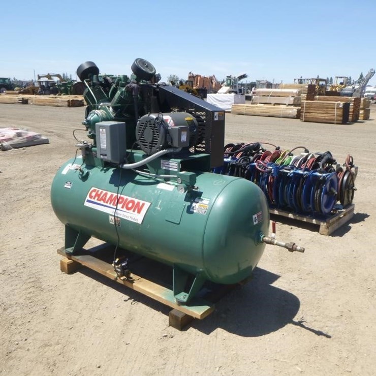 Champion 10HP 120gal Air Compressor