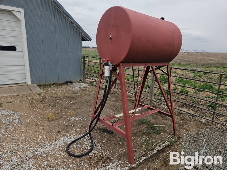 300-gal-fuel-tank-image-1