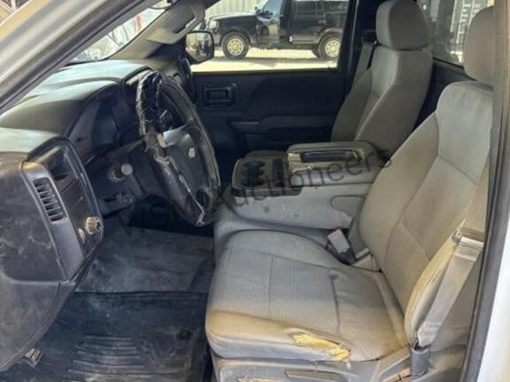 2016-chevrolet-silverado-1500-image-21